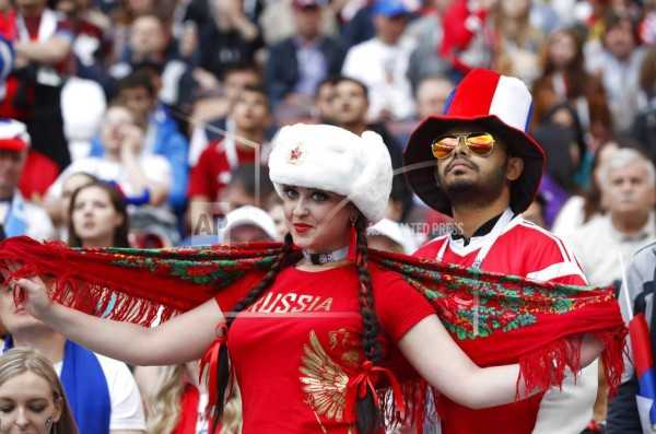 FOTOS: Las bellas mujeres que derriten el hielo en Rusia 2018