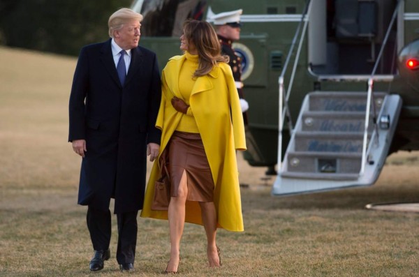 ¿Estrategia? Así rechazó Melania otra vez la mano de Donald Trump