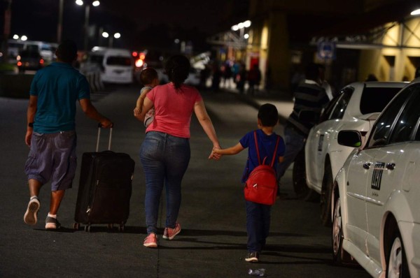 FOTOS: Caravana migrante saldrá desde Honduras en duro viaje hacia EE UU