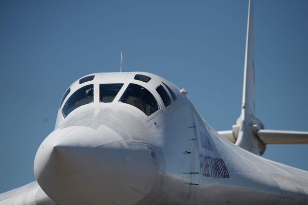 FOTOS: Los cuatro bombarderos que Rusia envió a Venezuela para defensa