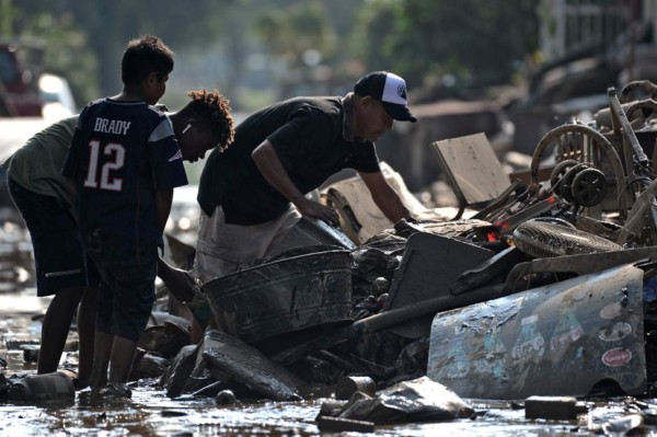 Una marea de lodillo, viviendas destruidas y un duro reinicio, el drama de los limeños (FOTOS)