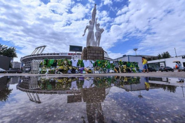 FOTOS: El bonito homenaje del Beijing Guoan al hondureño 'Pery' Martínez