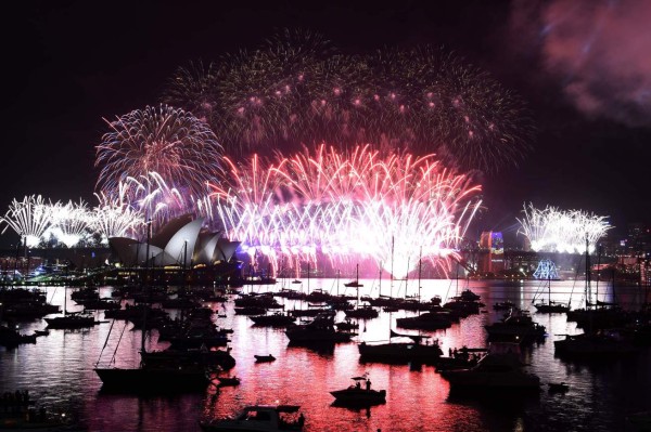 ¡Feliz Año Nuevo! En Australia ya es 2017 y lo celebran con fuegos artificiales