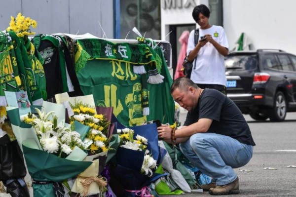 FOTOS: El bonito homenaje del Beijing Guoan al hondureño 'Pery' Martínez