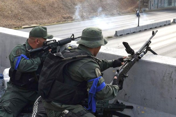 Fotos: Levantamiento militar en Venezuela para derrocar al régimen de Maduro