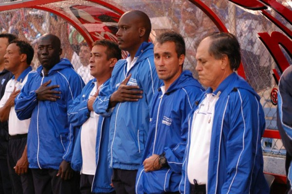 Así lucían los entrenadores de la Liga Nacional de Honduras hace varios años
