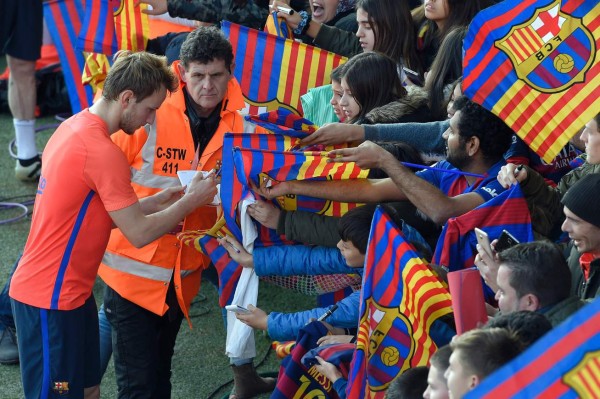 Así fue el entrenamiento del Azulgrana en el mini estadio en Barcelona