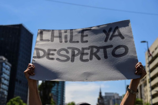 Continúan manifestaciones en Chile y aumenta a 18 el número de muertos