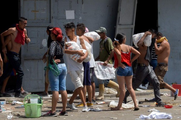 Maracay en Venezuela, entre saqueos y muertes, una ciudad sin Dios ni ley