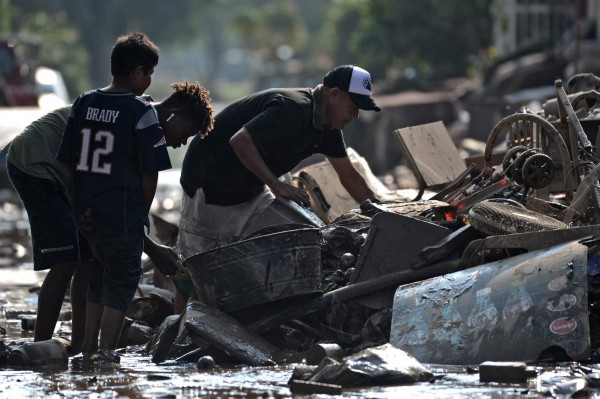 Insumos y equipo humano: La ayuda de El Salvador a Honduras por devastación de Eta