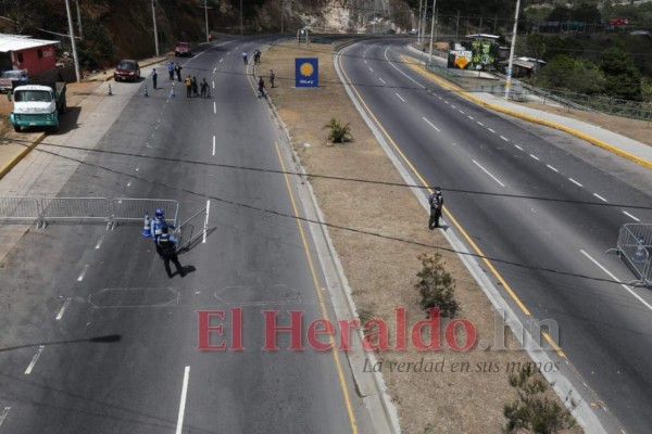 FOTOS: Estrictos operativos controlan toque de queda absoluto en la capital