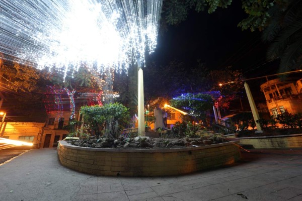 Se encienden las luces de la Navidad en la capital de Honduras