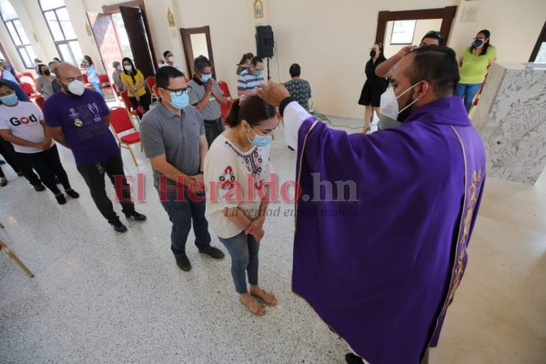 FOTOS: Sin la cruz de ceniza inicia la Cuaresma en Honduras