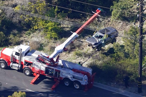 Las impactantes imágenes del accidente del golfista Tiger Woods