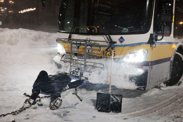 FOTOS: Así sobrevive EEUU al poderoso ciclón invernal