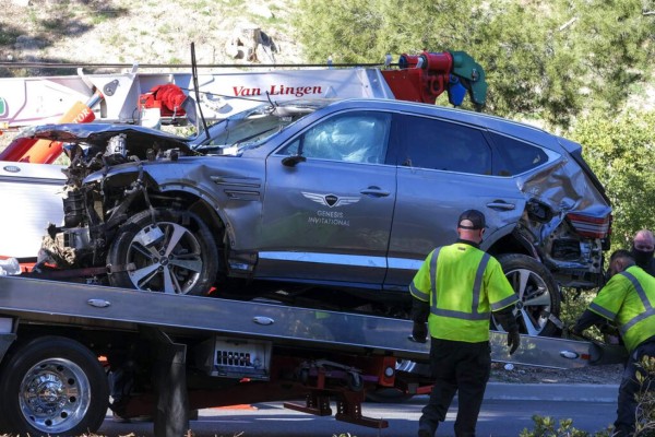 Las impactantes imágenes del accidente del golfista Tiger Woods