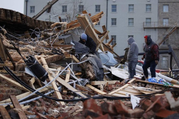 Impresionantes imágenes de la tragedia de los tornados en Estados Unidos