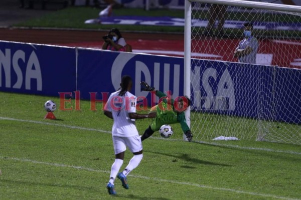 No se vio en TV: Regaños, visitas y mejores jugadas en el duelo de Honduras vs El Salvador