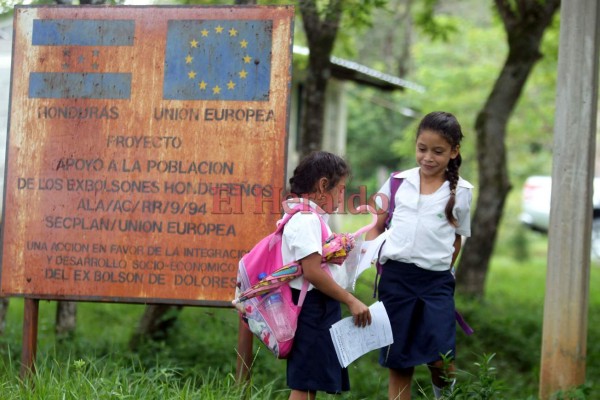 FOTOS: Completamente olvidadas viven las familias en Dolores-Mesetas