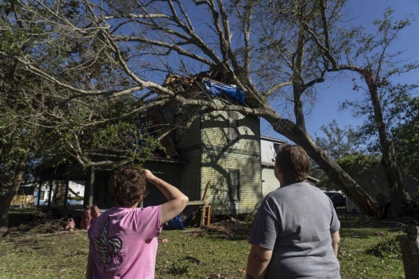 Los efectos devastadores de la tormenta tropical Delta en EEUU