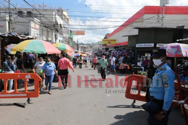 FOTOS: Ventas avanzan progresivamente en el quinto día de reapertura