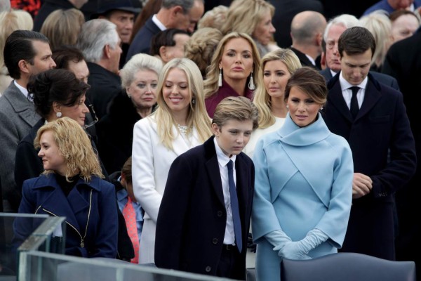 ¿Cómo lucieron las hijas de Trump durante su investidura como presidente?