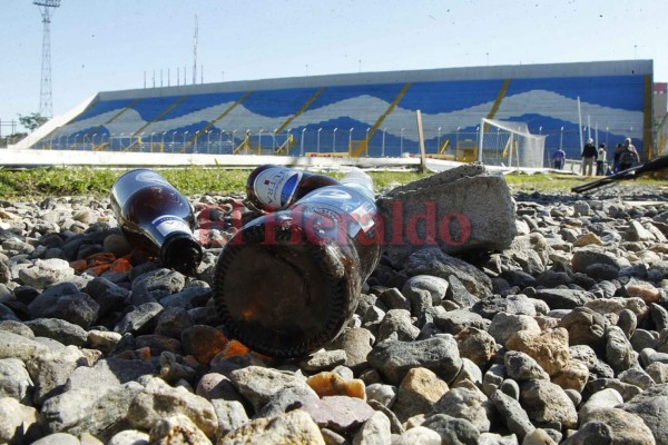 Destrucción y daños en el estadio Morazán tras disturbios en la semifinal Real España vs Marathón