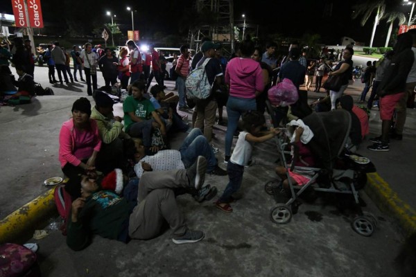 FOTOS: Caravana migrante saldrá desde Honduras en duro viaje hacia EE UU