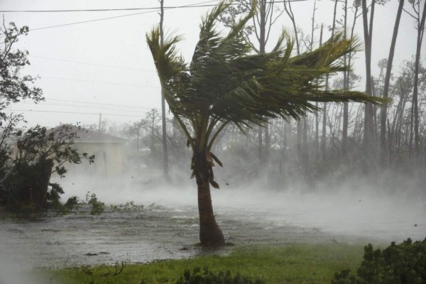 Las devastadoras fotos del paso del huracán Dorian en las Bahamas