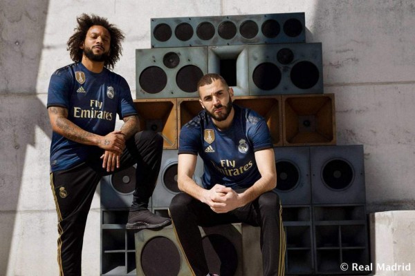 Real Madrid presenta su segunda camiseta para la temporada 2019-2020 y sorprende al incluir a Bale y a Keylor