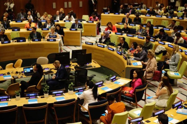 FOTOS: Ana García de Hernández repite vestido en asamblea de la ONU