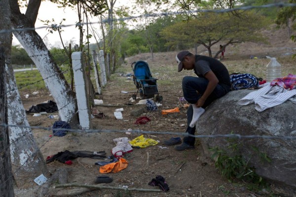 Niños llorando, padres desesperados y ancianos arrestados: Las imágenes de la redada contra los migrantes en México