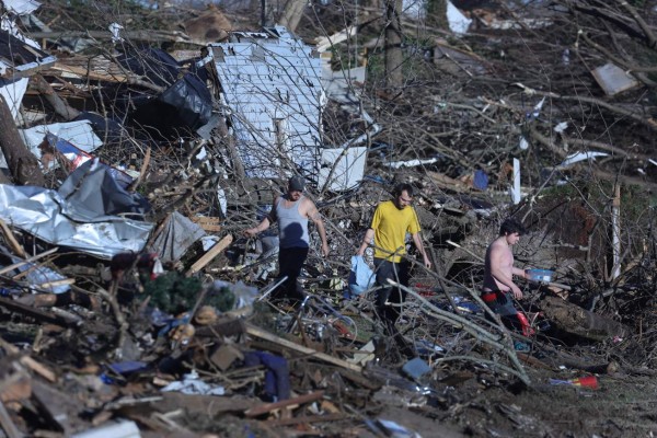 Así luce Kentucky tras el paso de 'la más mortífera' serie de tornados (FOTOS)