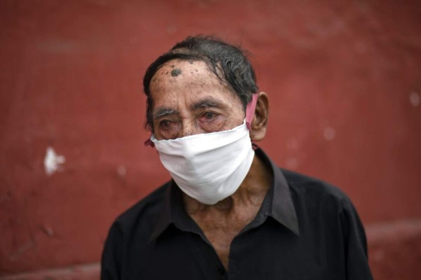 FOTOS: Crece recomendación para uso de mascarillas en Latinoamérica