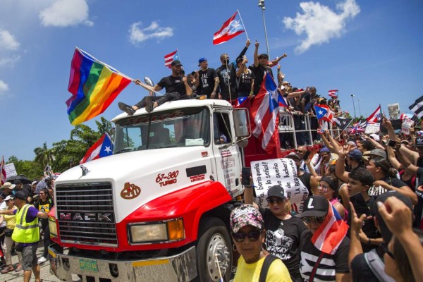 FOTOS: Los artistas que apoyan las protestas contra Ricardo Rosselló en Puerto Rico