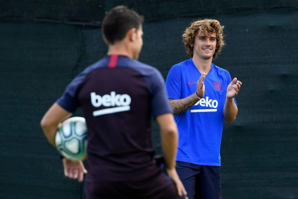 Las fotos que dejó el primer entrenamiento de Griezmann con la plantilla del Barcelona