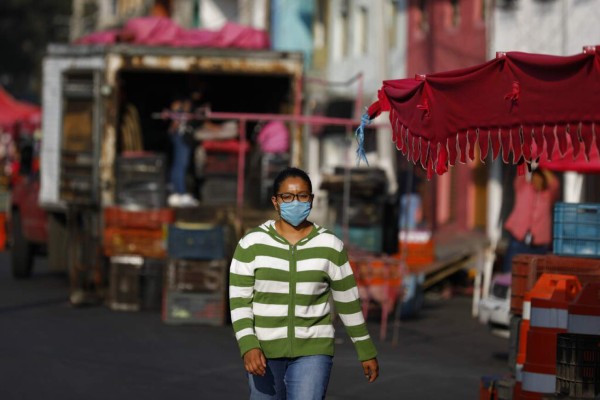 FOTOS: Crece recomendación para uso de mascarillas en Latinoamérica