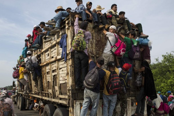 Las desgarradoras fotos de los hondureños de la caravana migrante a su llegada a Oaxaca, México