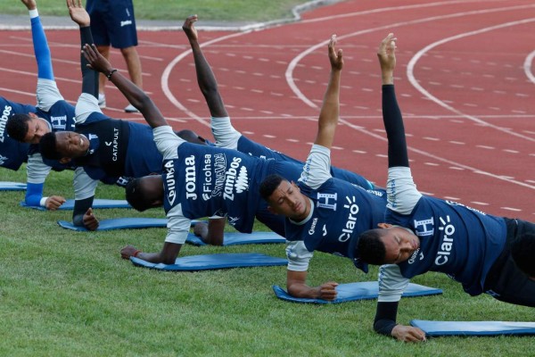 FOTOS: El entrenamiento de la Selección de Honduras a seis días del amistoso contra Ecuador