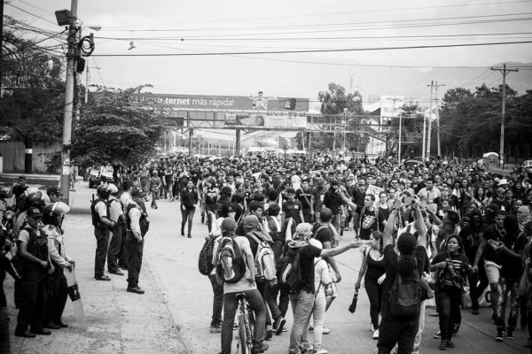 FOTOS: Nuevamente suspendidas las clases en la UNAH y los estudiantes se manifestaron así