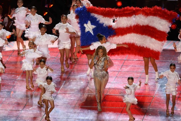 FOTOS: Hija de JLo cantó durante el show de halftime en el Super Bowl LIV