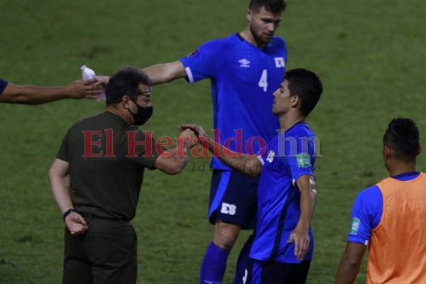 No se vio en TV: Regaños, visitas y mejores jugadas en el duelo de Honduras vs El Salvador