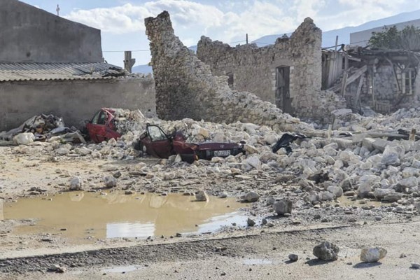 Dolor y devastación: las imágenes más impactantes del terremoto en Turquía