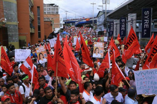 FOTOS: Así fue la marcha de la Oposición en la capital de Honduras