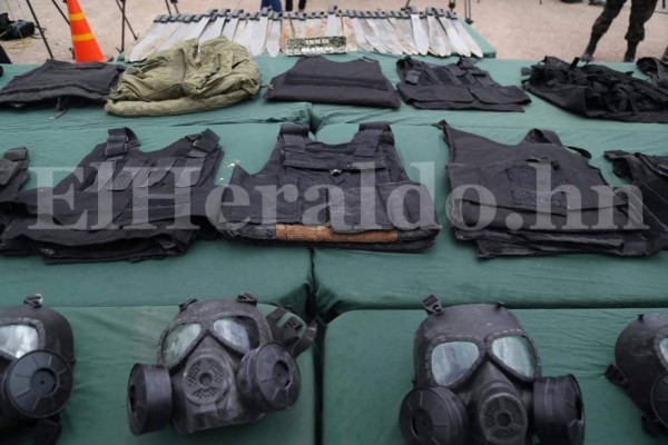 FOTOS: Potente arsenal de guerra hallan en los módulos de Támara