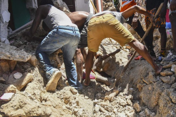 Cientos de muertos, desaparecidos y destrucción: El doloroso saldo del sismo en Haití