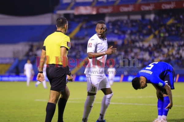 No se vio en TV: Regaños, visitas y mejores jugadas en el duelo de Honduras vs El Salvador