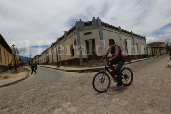 Hora para ver el eclipse solar del 21 de agosto en las principales ciudades de Honduras