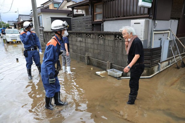 Imágenes de la devastación y dolor que dejan inundaciones en Japón