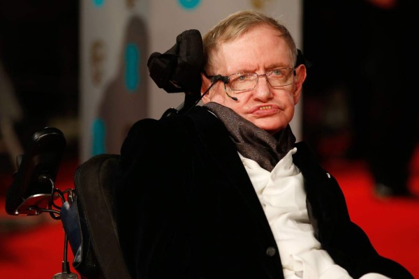 Stephen Hawking y su extraordinaria vida en imágenes